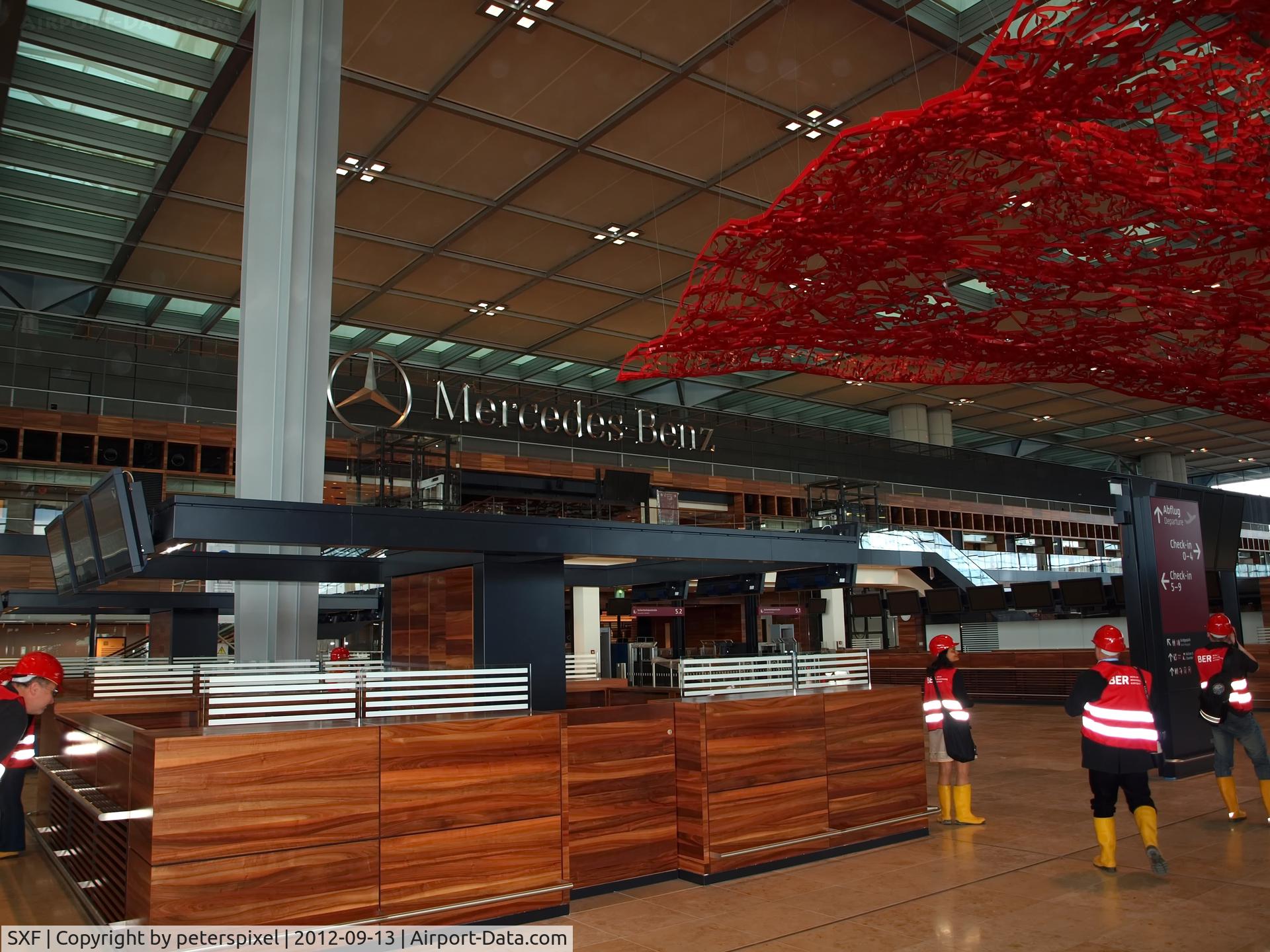 Berlin Brandenburg International Airport, Berlin Germany (SXF) - Rundgang durch den Flughafen Berlin- Brandenburg (tour of Berlin- Brandenburg Airport)