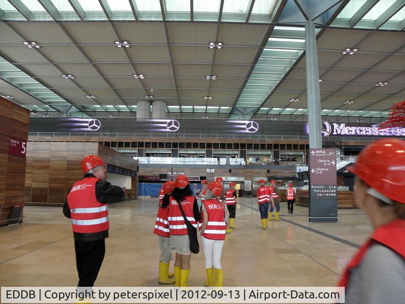 Berlin Brandenburg International Airport, Berlin Germany (EDDB) - Rundgang durch den Flughafen Berlin- Brandenburg / BER am 13.09.2012