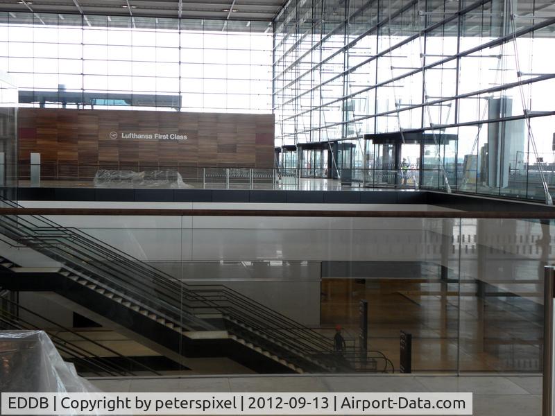 Berlin Brandenburg International Airport, Berlin Germany (EDDB) - Rundgang durch den Flughafen Berlin- Brandenburg / BER am 13.09.2012