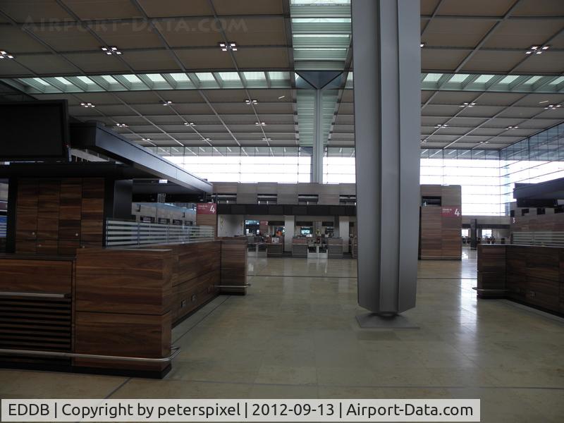 Berlin Brandenburg International Airport, Berlin Germany (EDDB) - Rundgang durch den Flughafen Berlin- Brandenburg / BER am 13.09.2012