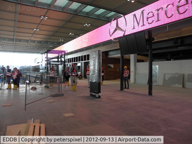 Berlin Brandenburg International Airport, Berlin Germany (EDDB) - Rundgang durch den Flughafen Berlin- Brandenburg / BER am 13.09.2012