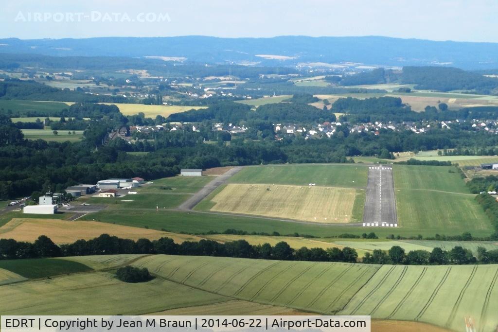 EDRT Airport - ZQF / EDRT approach on RWY 04