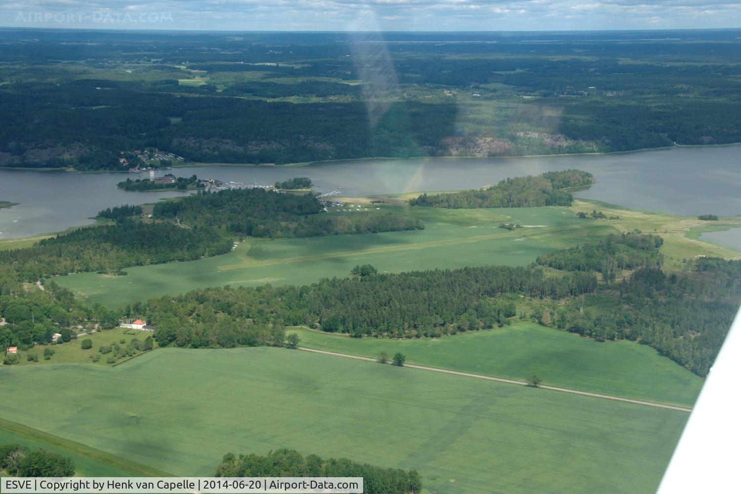 ESVE Airport - The very nice area of Stegeborg airfield, near the Baltic sea. On the island are the ruins of Stegeborg castle, only the tower is more or less intact.