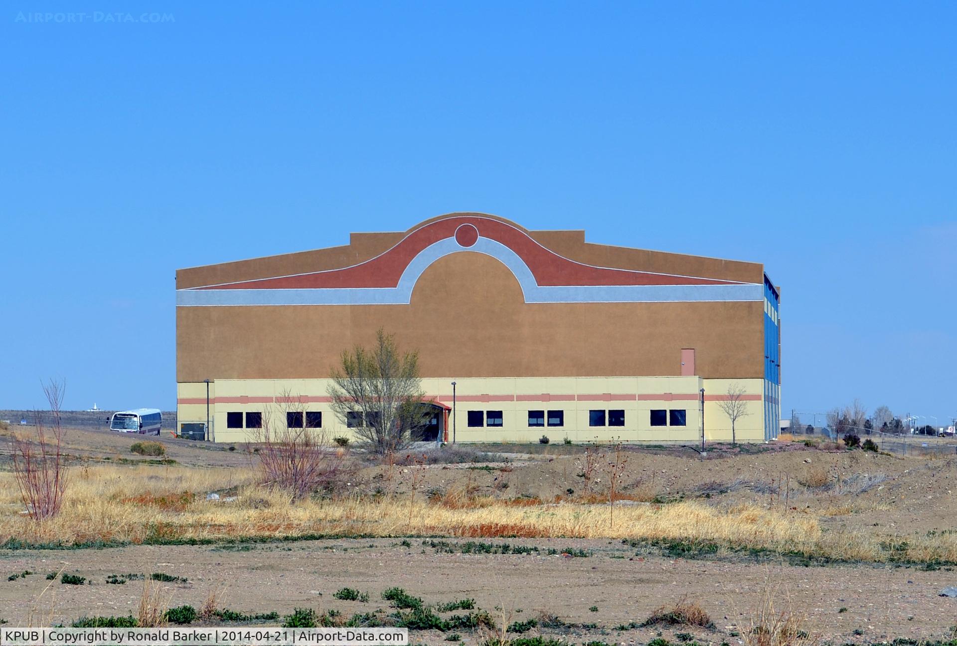 Pueblo Memorial Airport (PUB) - Hanger Pueblo