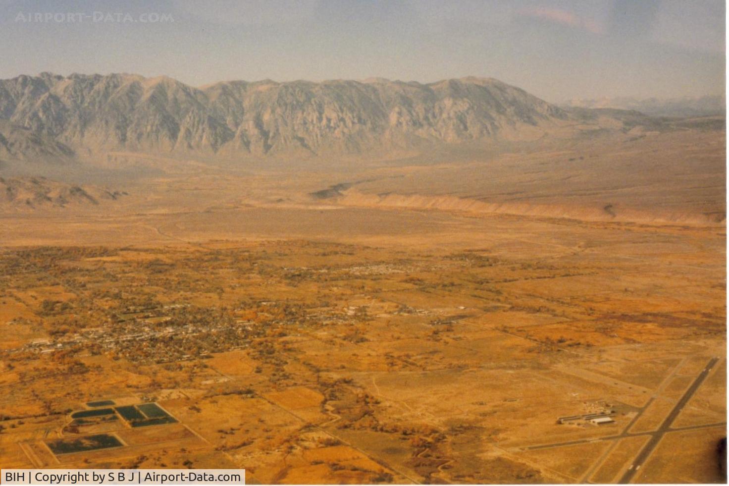 Eastern Sierra Regional Airport (BIH) - Bishop airport is  on the lower right side of picture . View is to the west. Always been amazed by the scenery when flying through this area. Awesome does not do it justice.