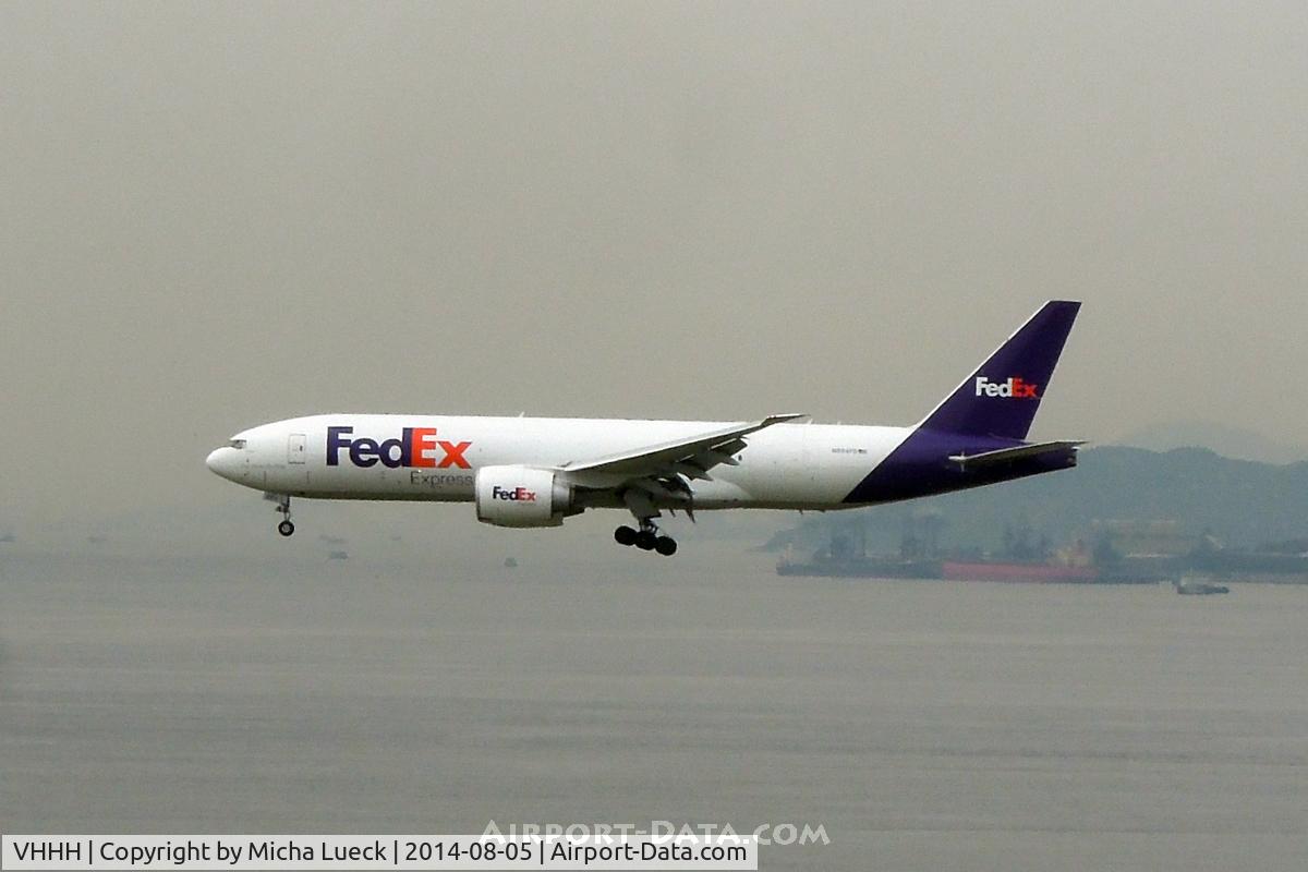 Hong Kong International Airport, Hong Kong Hong Kong (VHHH) - FX B 777 F on approach