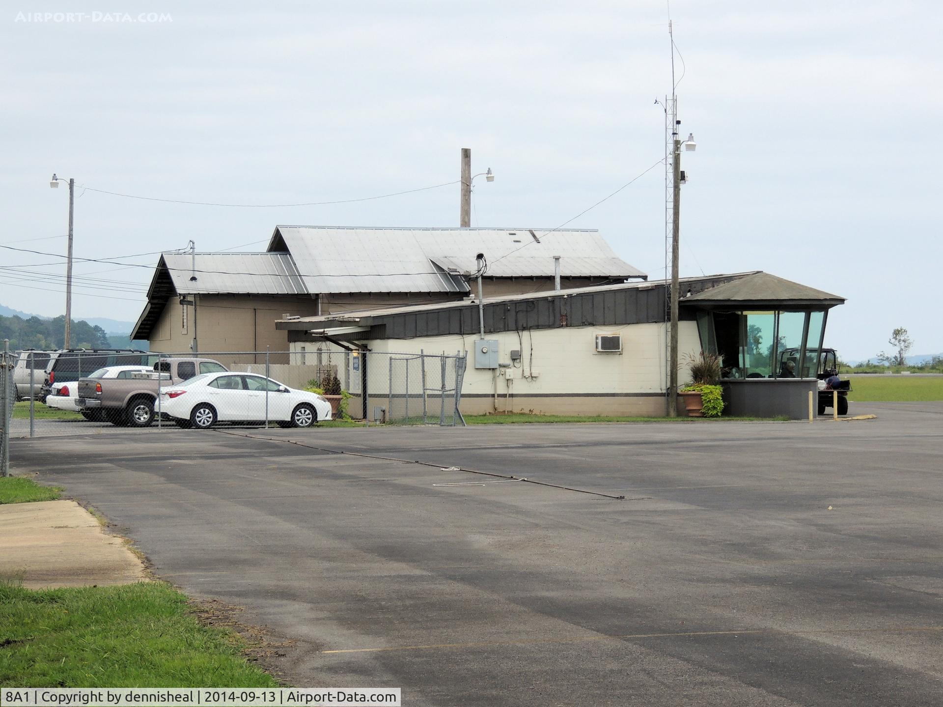 Guntersville Municipal - Joe Starnes Field Airport (8A1) - GUNTERSVILLE MUNI - JOE STARNES FIELD AIRPORT, GUNTERSVILLE AL USA OFFICE & TOWER