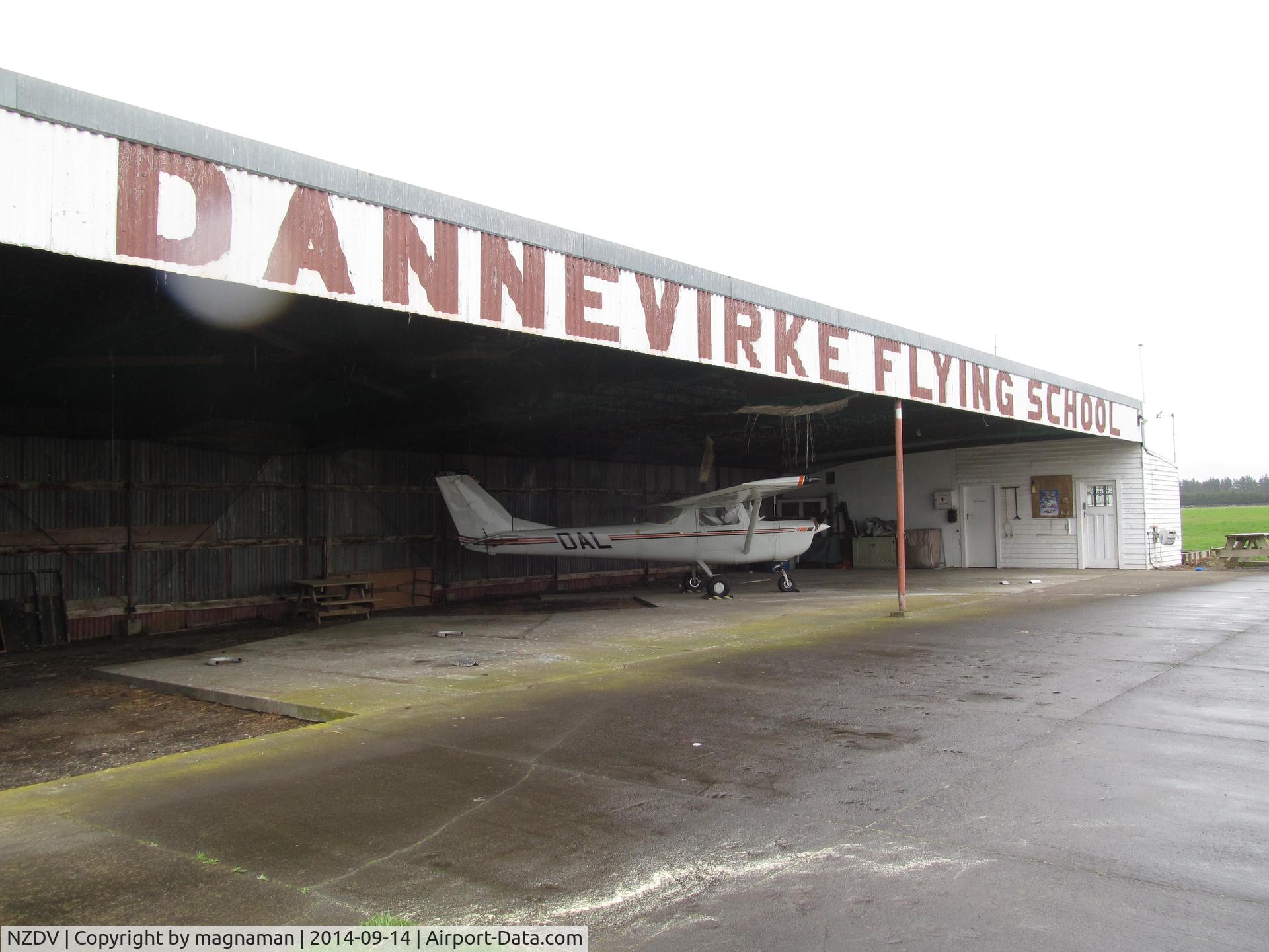 Dannevirke Aerodrome Airport, Dannevirke New Zealand (NZDV) - The only plane visible was ZK-DAL in the only open hangar at this lower north island strip