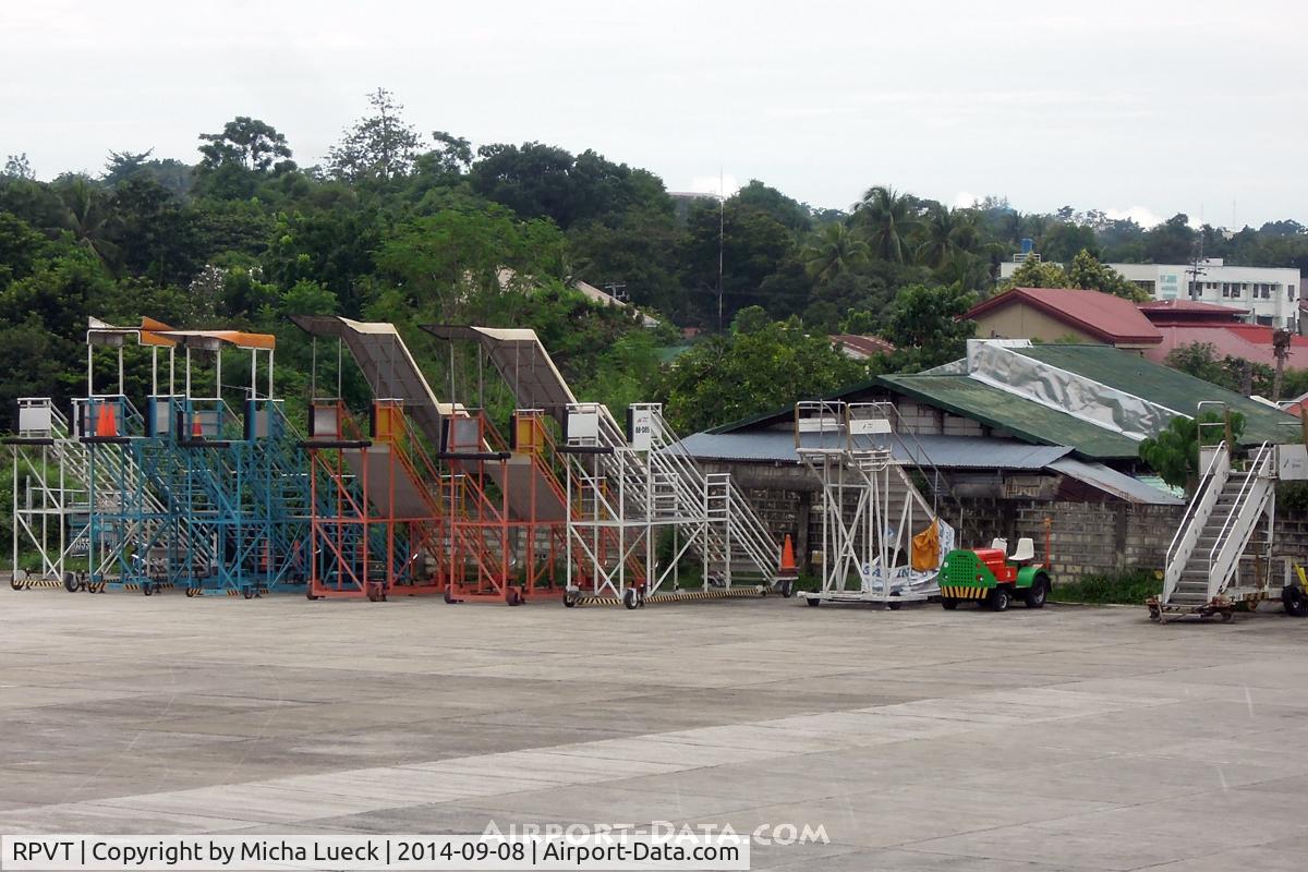 Tagbilaran Airport, Tagbilaran City Philippines (RPVT) - Different colours for different airlines...
