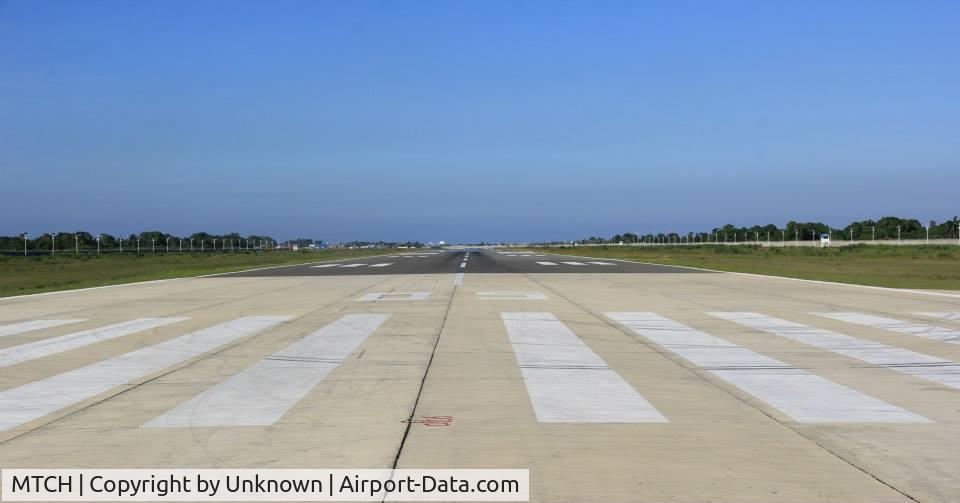Cap-Haitien International Airport, Cap-Haitien Haiti (MTCH) - The tarmac of the Hugo Chavez International Airport of Cap-Haitien