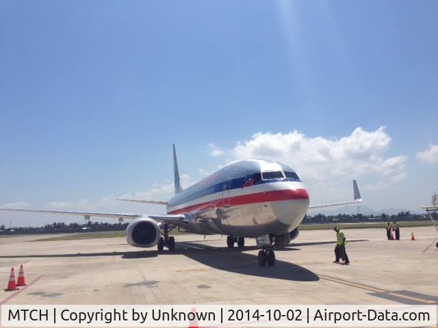 Cap-Haitien International Airport, Cap-Haitien Haiti (MTCH) - American Airlines aircraft after landing for the first time at the Hugo Chavez International Airport of Cap-Haitien for the inaugural flight from Miami