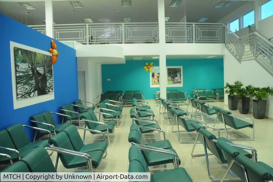 Cap-Haitien International Airport, Cap-Haitien Haiti (MTCH) - The American Airlines waiting hall of the Hugo Chavez International Airport of Cap-Haitien 