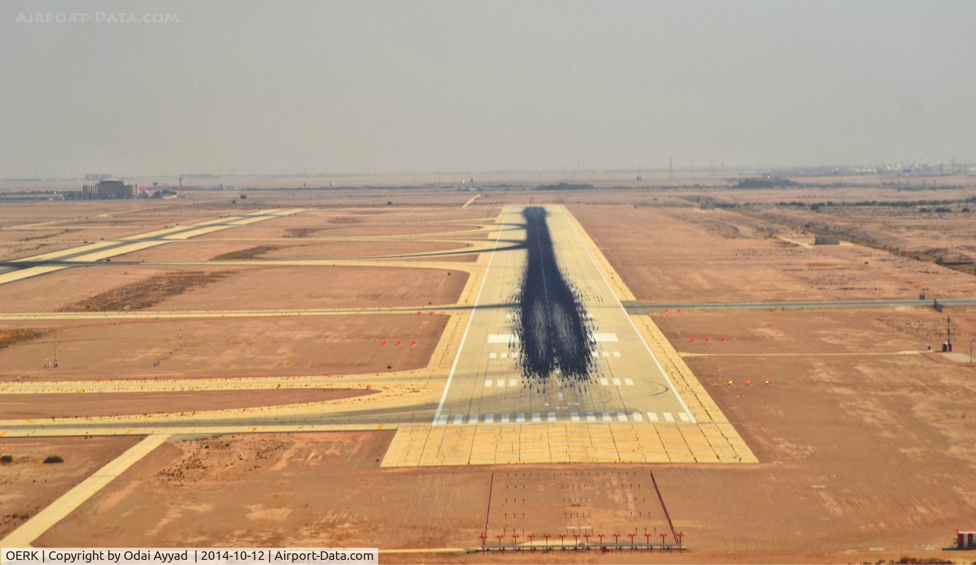 King Khalid International Airport, Riyadh Saudi Arabia (OERK) - Landing Runway 15R