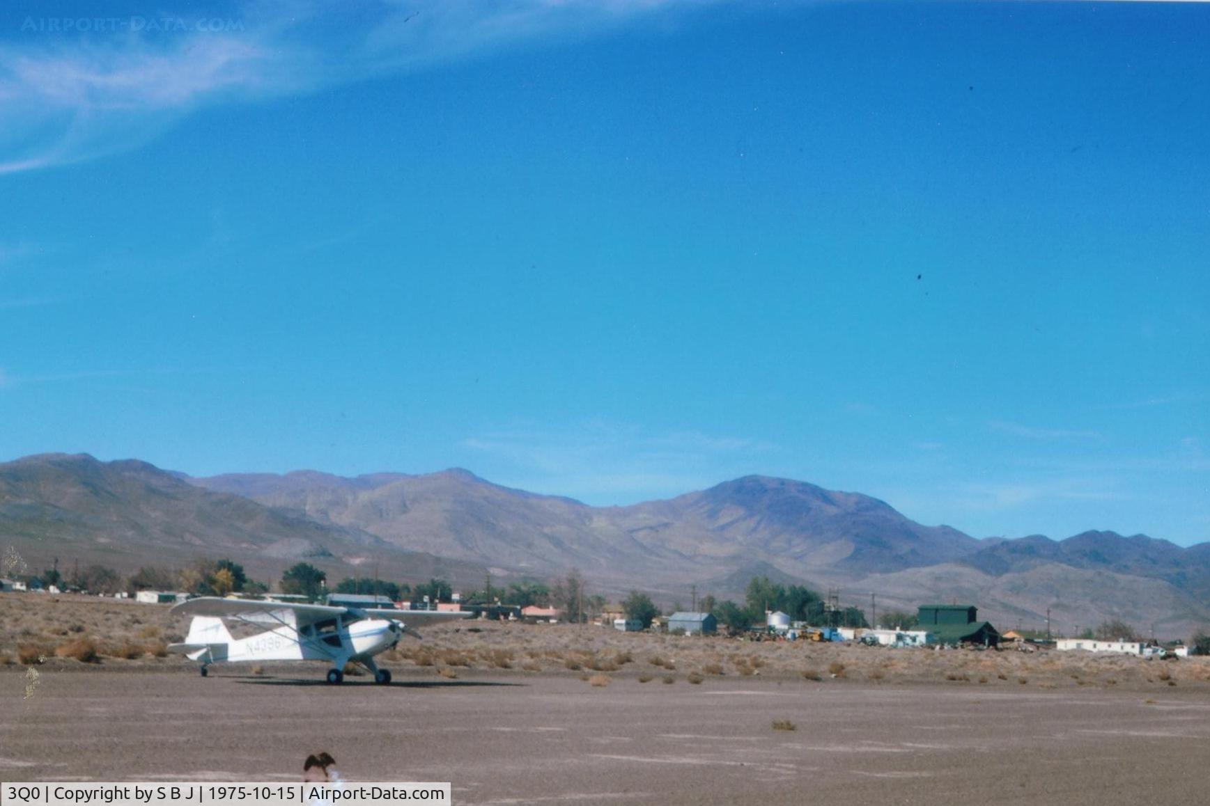 Mina Airport (3Q0) - N43961 at Mina,Nv. A small desert town with a nice dirt runway that is near greater downtown Mina.The population of Mina in 2010 was 155.