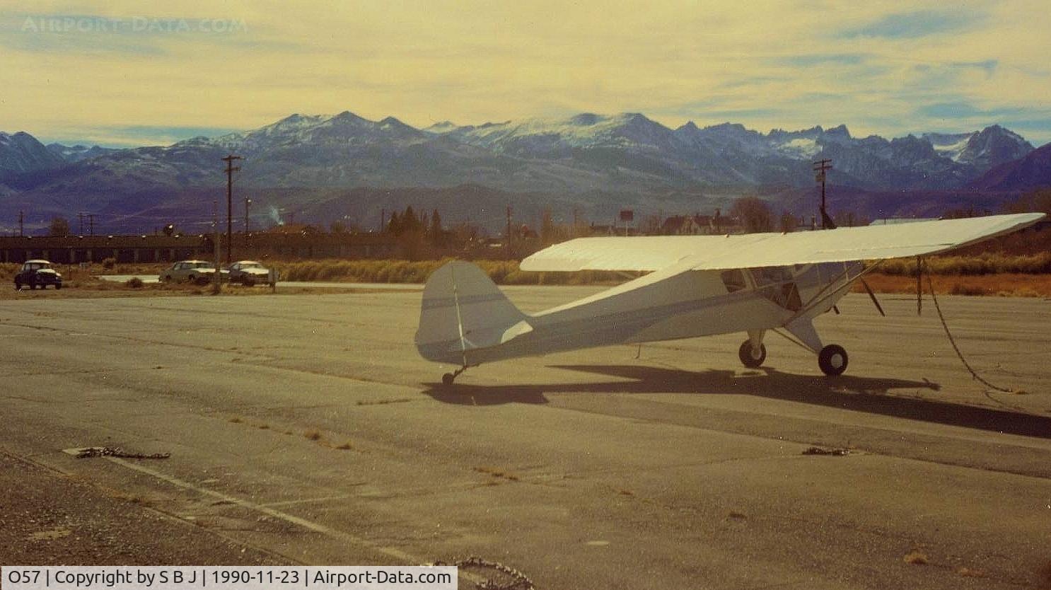Bryant Field Airport (O57) - N39932 at lovely Bridgeport and the awsome Sierra Nevada mountains (fantastic backpacking country and challenging flying) in the background.Those mountains are in the 11K-12K feet range.View is to the south.