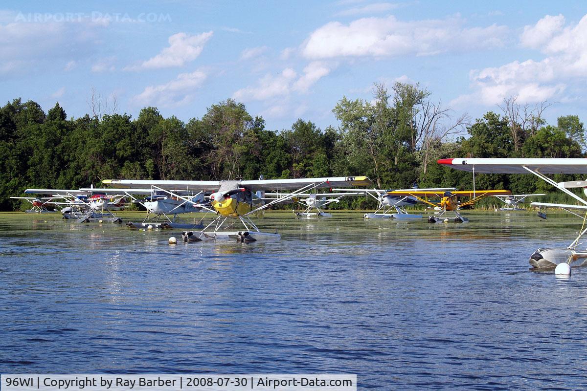 Vette/blust Seaplane Base (96WI) - Showing collection of floatplanes on 30/07/2008