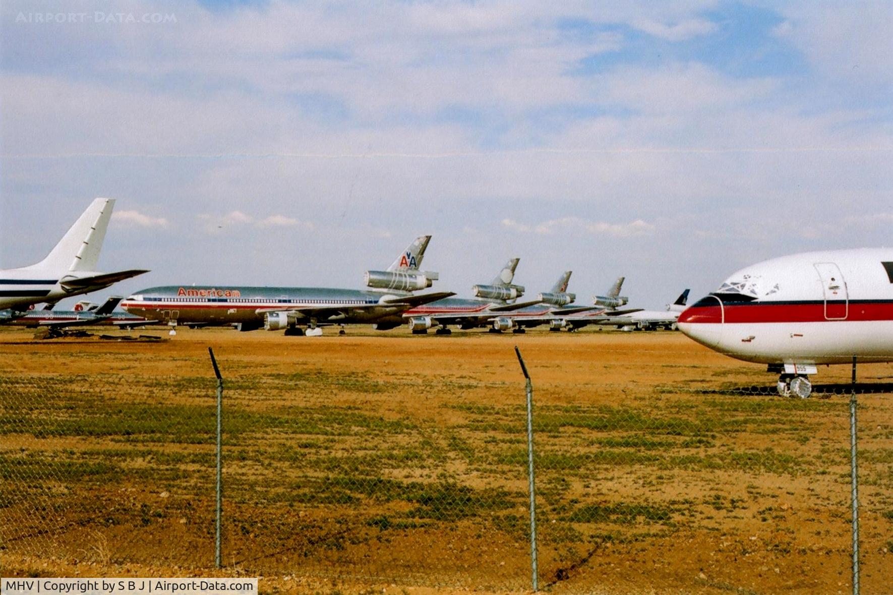 Mojave Airport (MHV) - Mojave aircraft storage.
