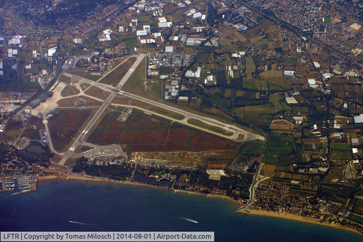 Toulon Saint-Mandrier Airport, Toulon France (LFTR) - On board Lufthansa flight 1799 FAO–MUC.