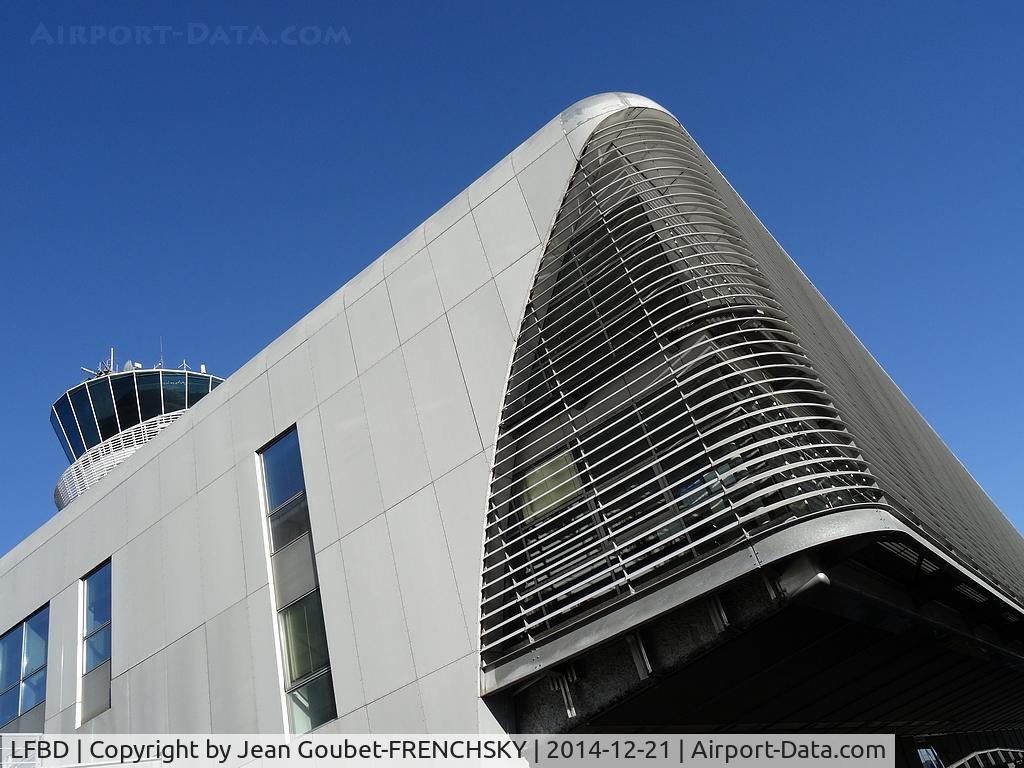 Bordeaux Airport, Merignac Airport France (LFBD) - control tower