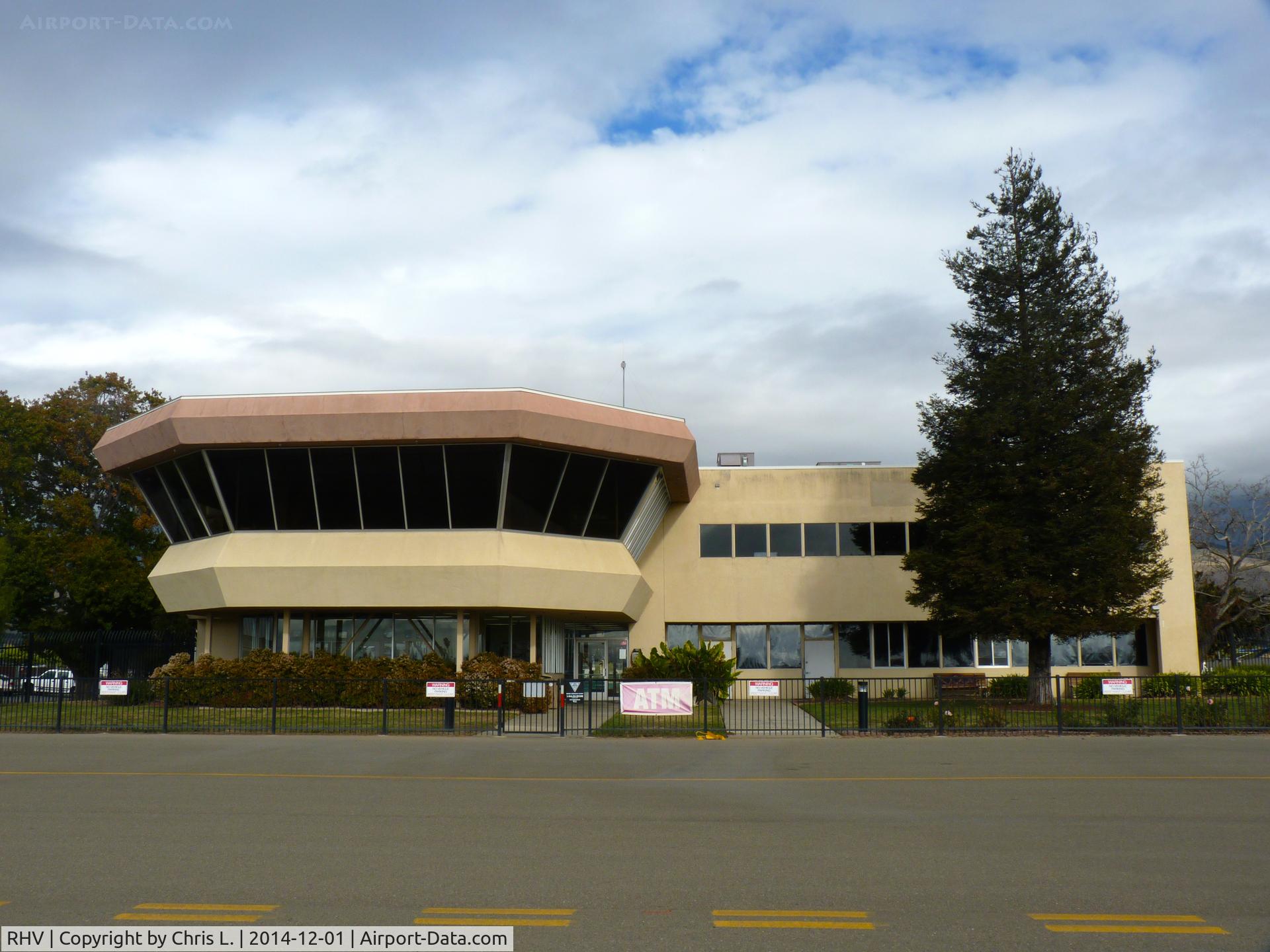 Reid-hillview Of Santa Clara County Airport (RHV) - Nice air conditioned Reid-Hillview Airport terminal.