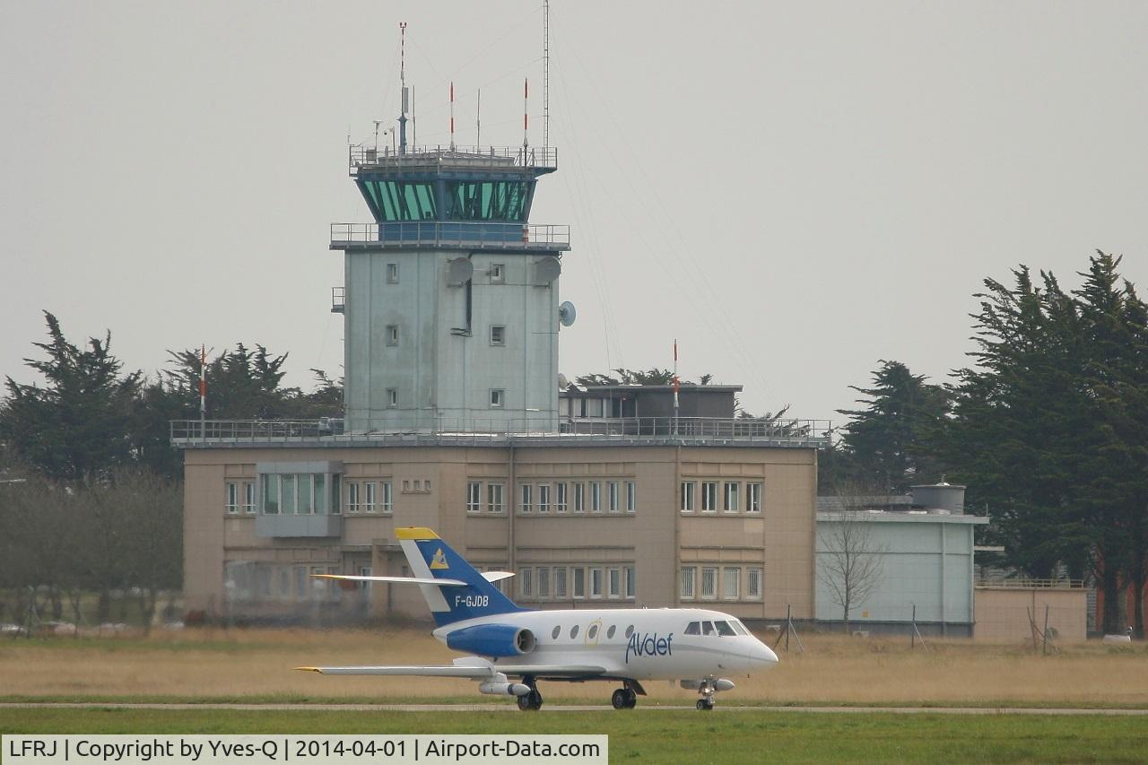 Landivisiau Airport, Landivisiau France (LFRJ) - Control tower, Landivisiau Naval Air base (LFRJ)