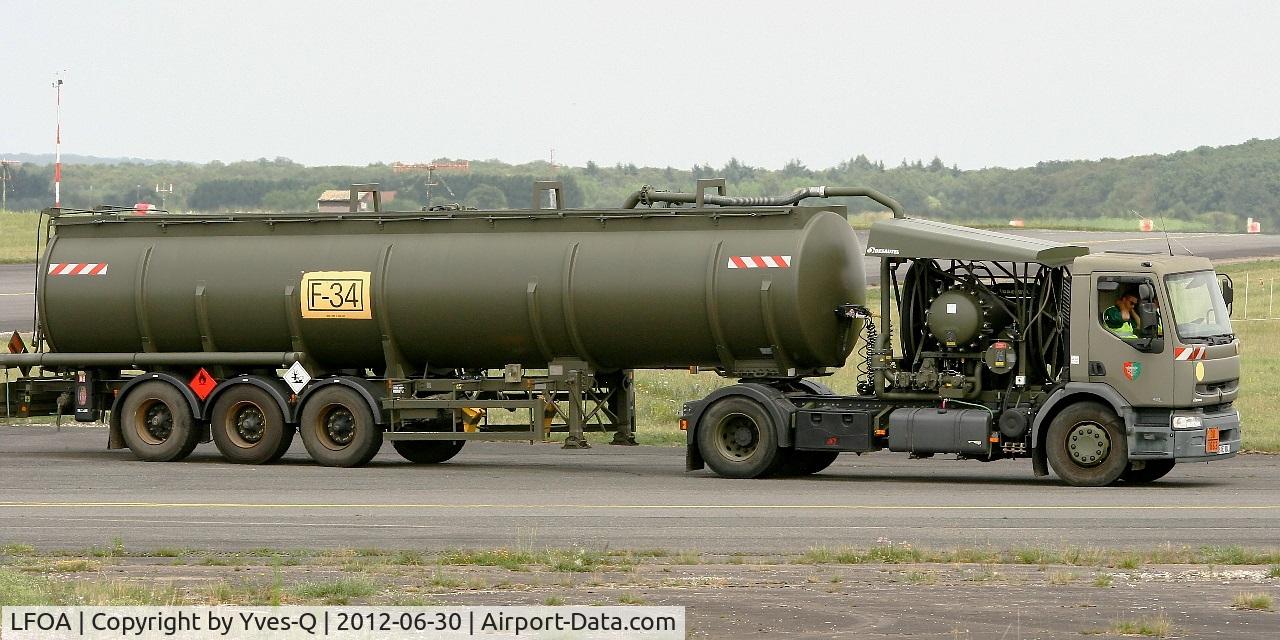 LFOA Airport - Military refueling truck, Avord Air Base (LFOA)