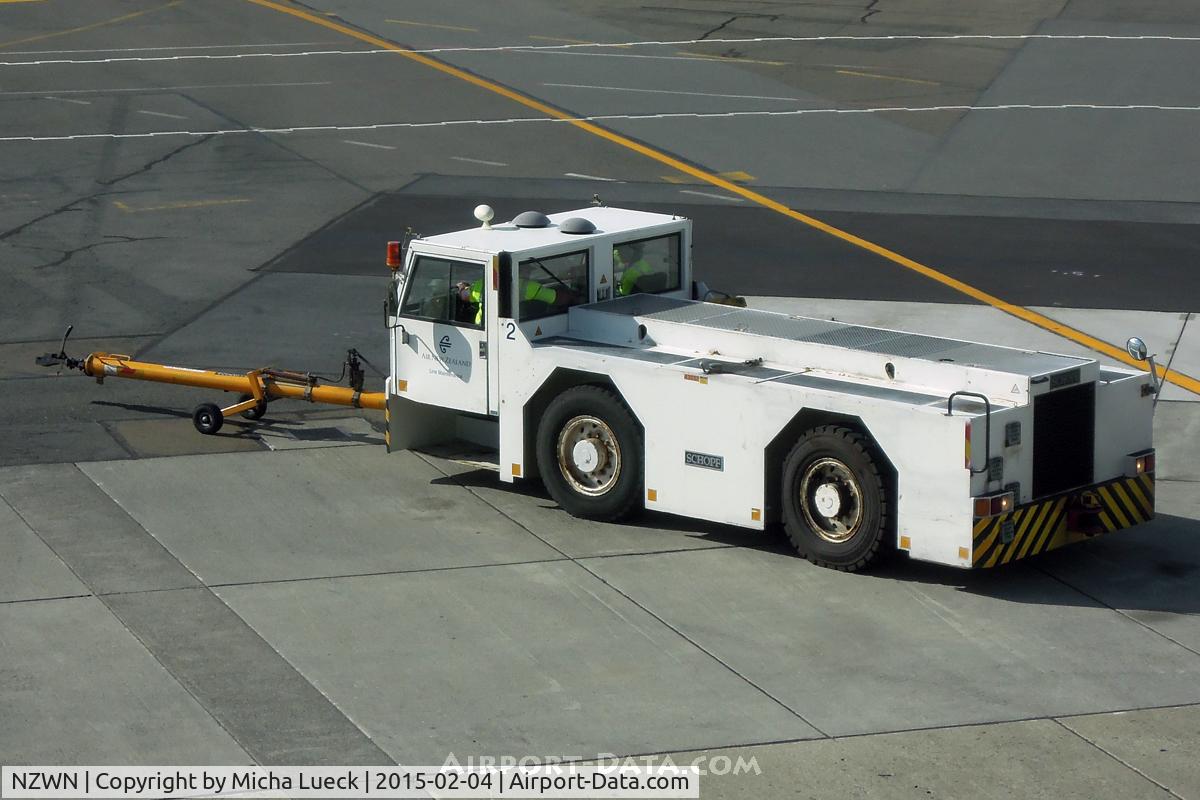 Wellington International Airport, Wellington New Zealand (NZWN) - Tug
