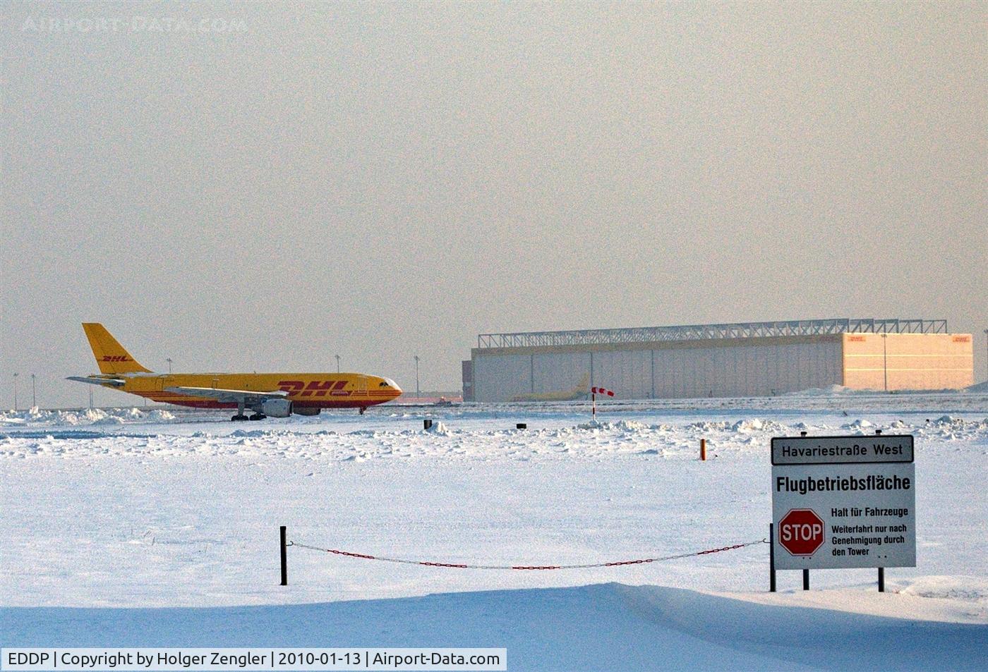 Leipzig/Halle Airport, Leipzig/Halle Germany (EDDP) - White and yellow impressions......