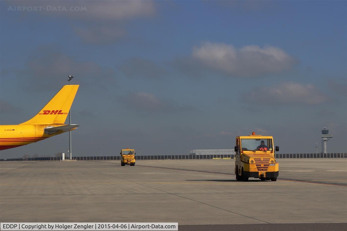 Leipzig/Halle Airport, Leipzig/Halle Germany (EDDP) - Sunny sunday morning on apron 4......