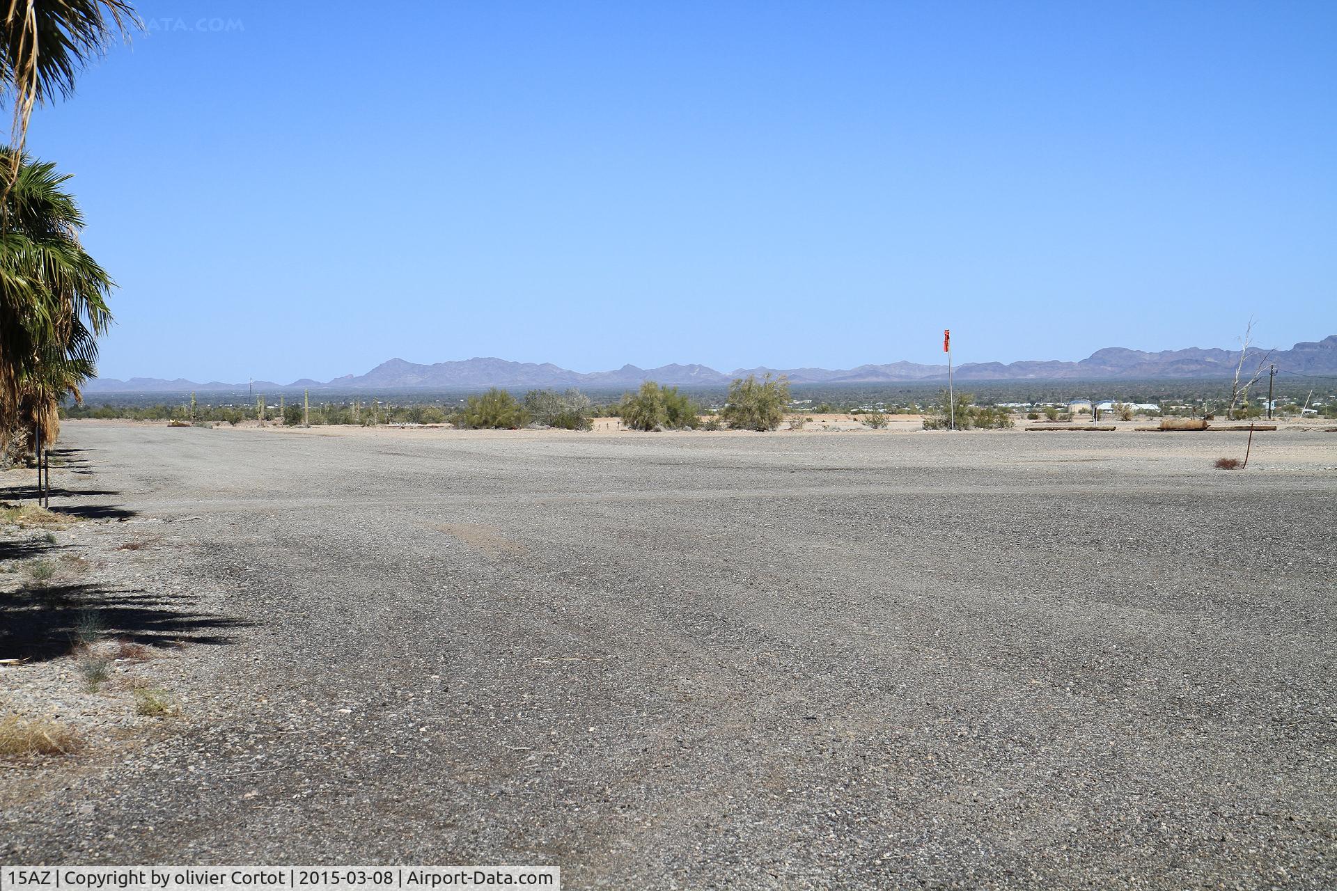 Quail Mesa Ranch Airport (15AZ) - quite a short runway !