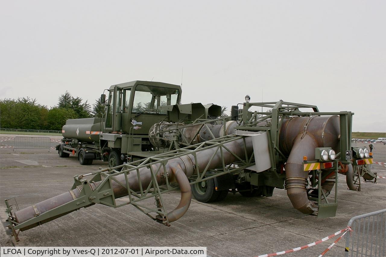 LFOA Airport - Tracks snow removal military vehicule, Avord Air Base (LFOA)  