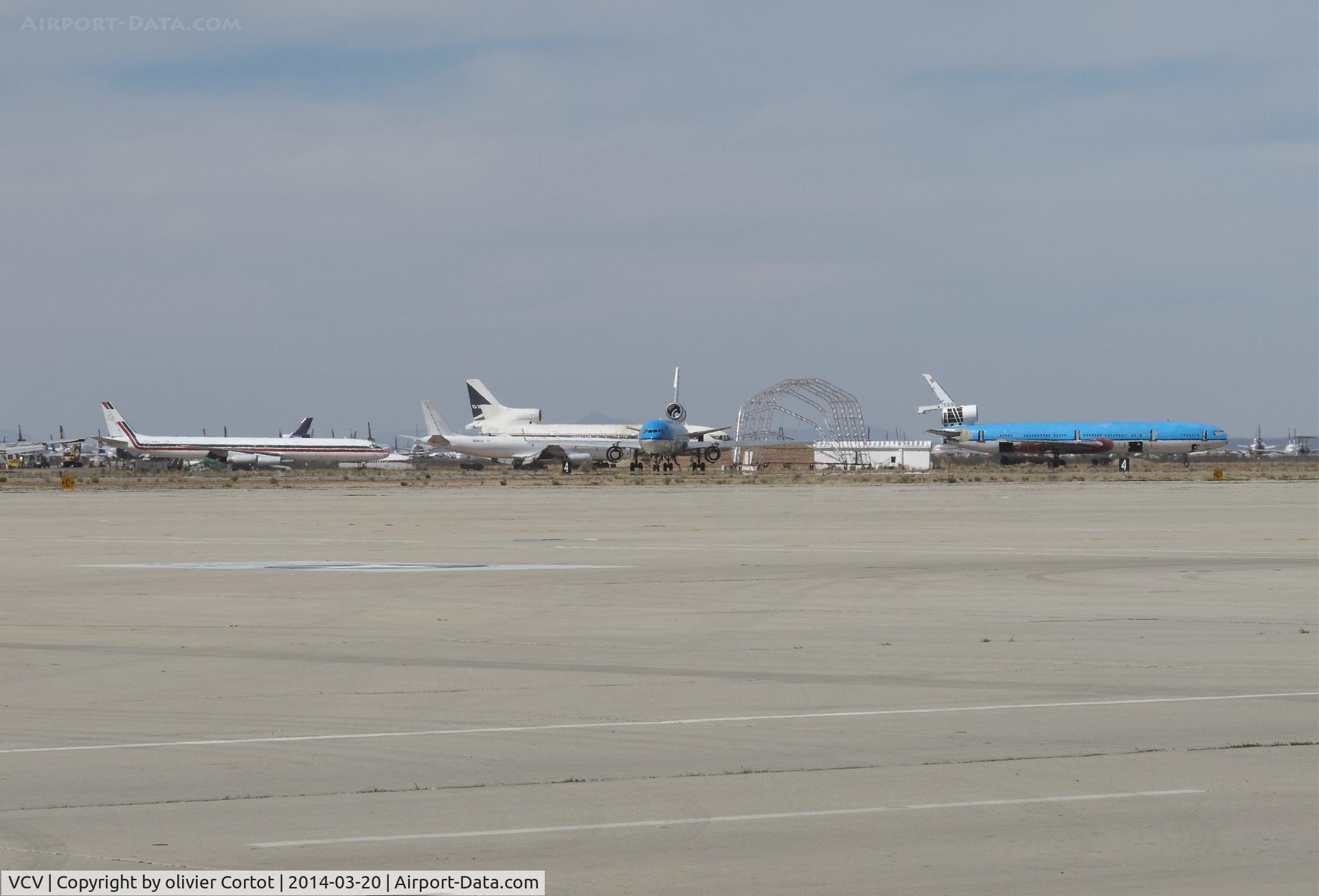 Southern California Logistics Airport (VCV) - also an interesting aircraft cimetery