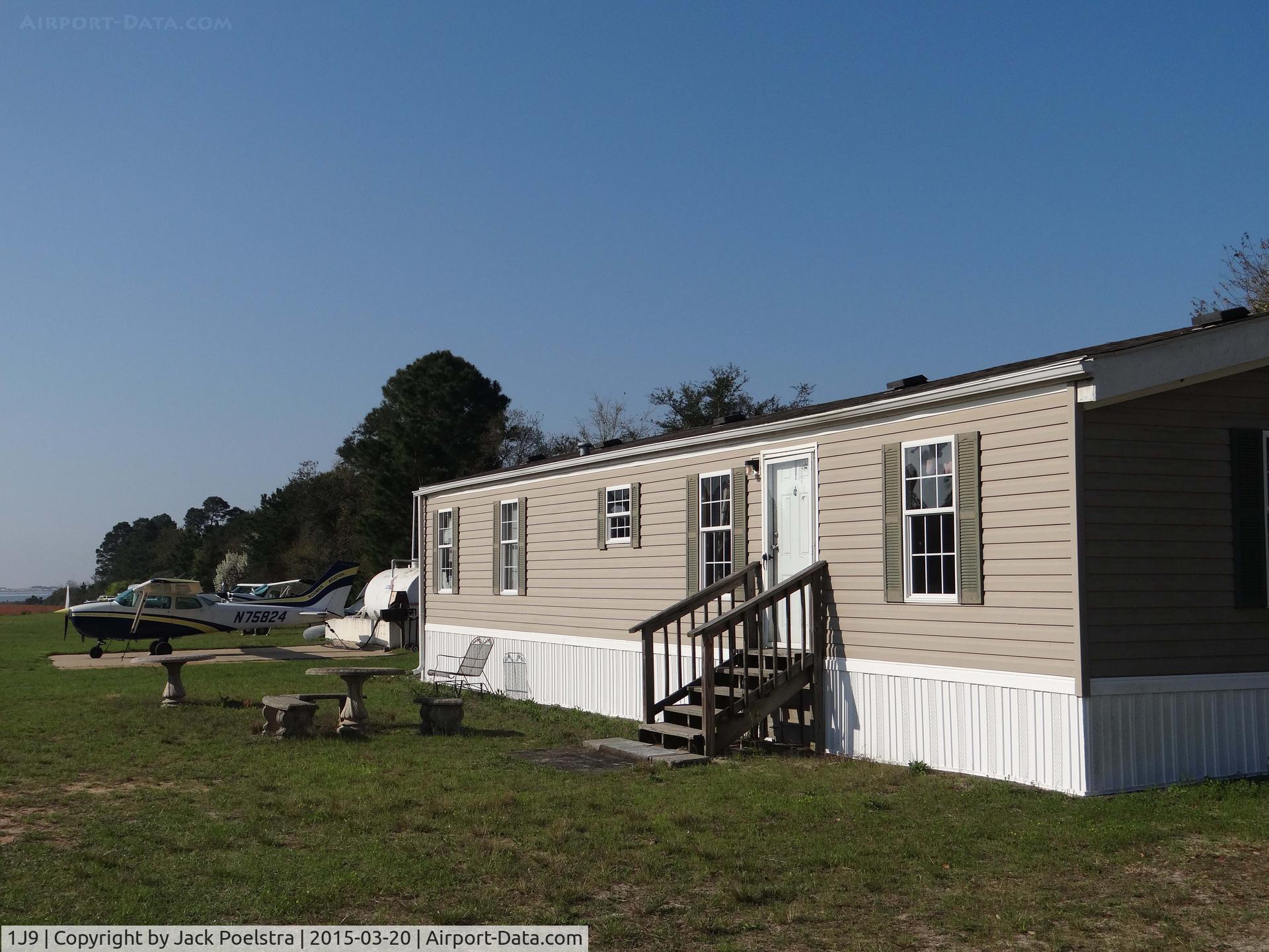 Fort Walton Beach Airport (1J9) - Office of Boomer Aviation at Fort Walton Beach airport, FL.