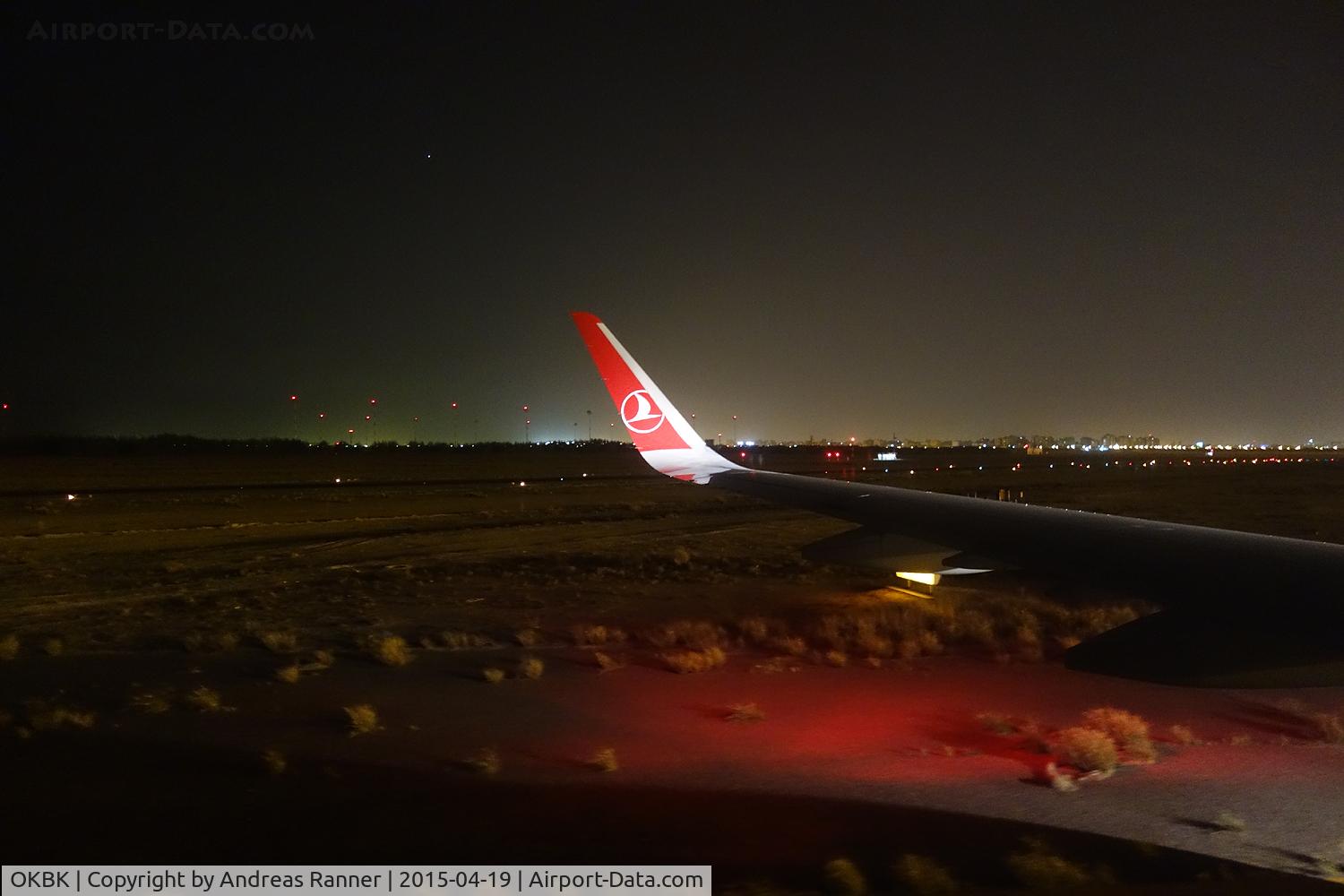 Kuwait International Airport, Al-Maqwa, near Kuwait City Kuwait (OKBK) - late night landing