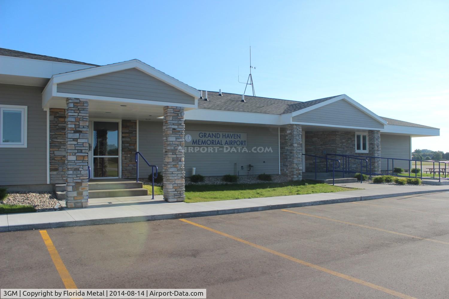 Grand Haven Memorial Airpark Airport (3GM) - Grand Haven 