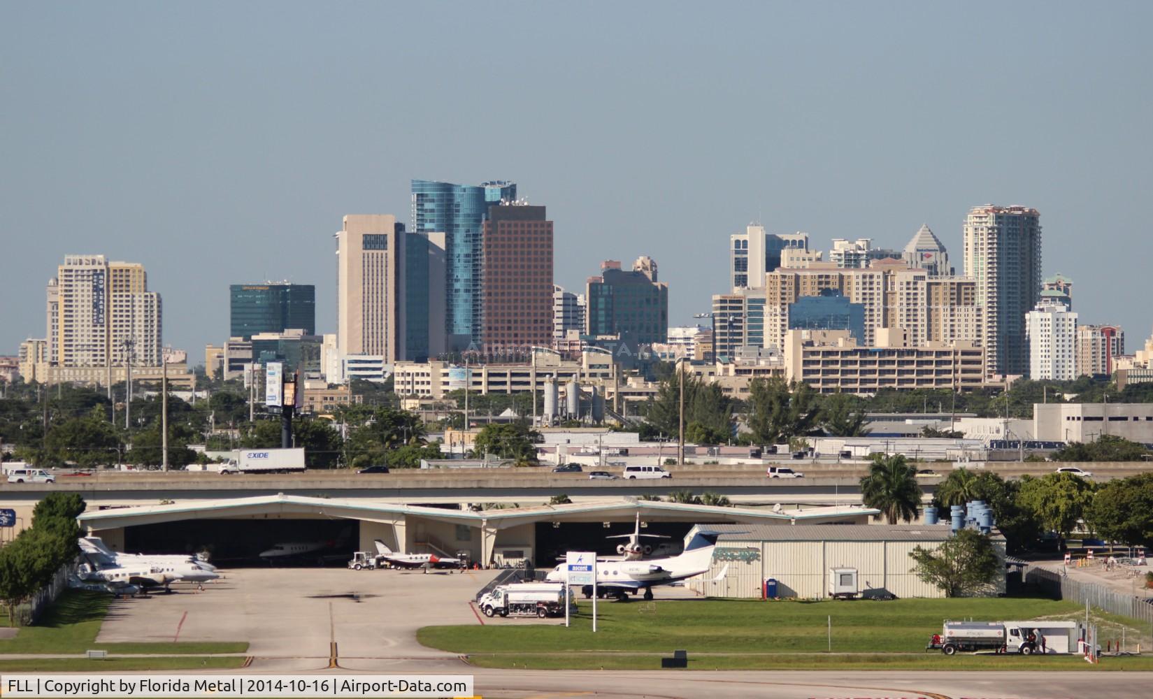 Fort Lauderdale/hollywood International Airport (FLL) - late afternoon downtown
