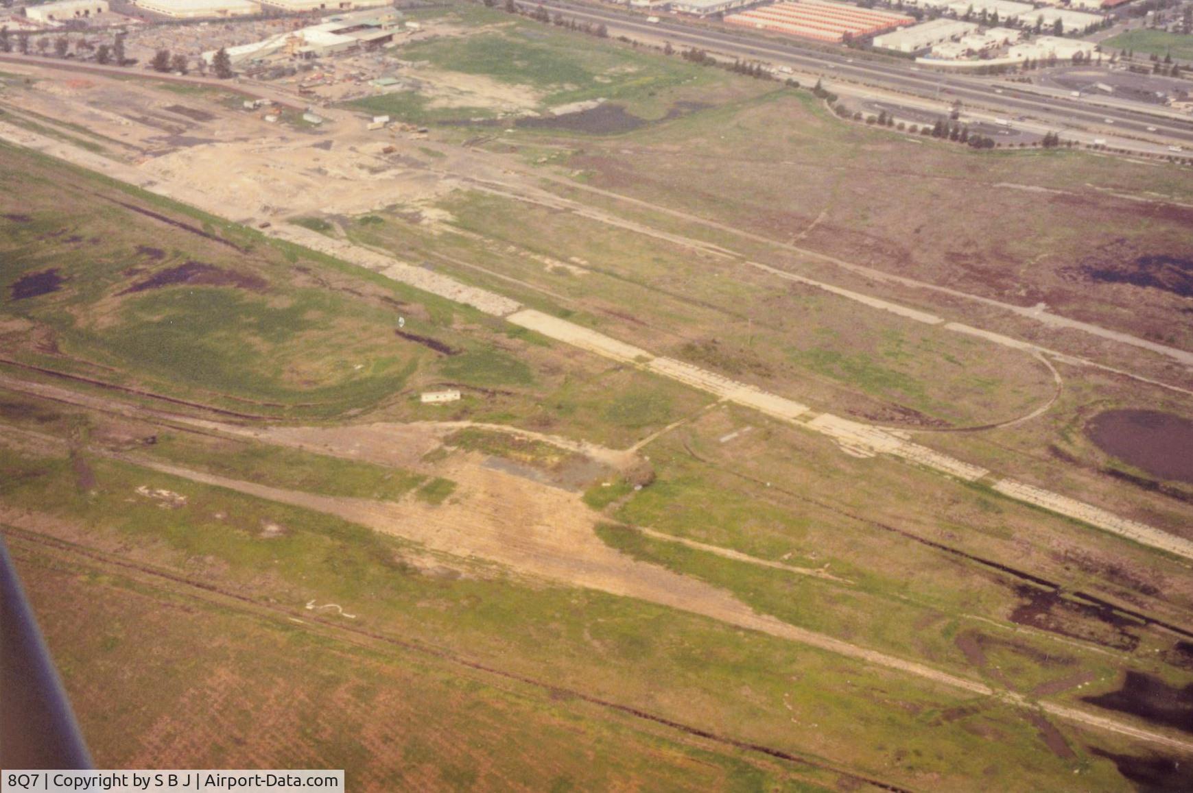 8Q7 Airport - Sky Sailing Fremont,Ca. after closure.Was the last non tower airport in the immediate SF Bay Area.The parallel strip was WWII Heath Field later Baylands Raceway,a very busy drag strip which closed just befor SS did.