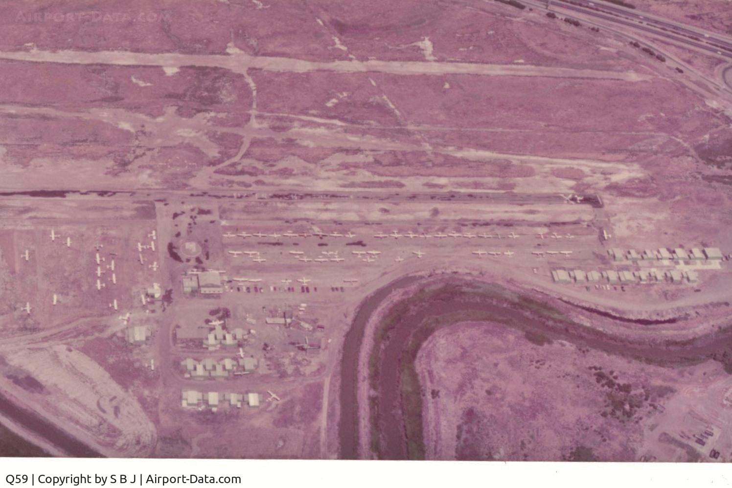 Q59 Airport - Fremont airport in the SF Bay Area when it was at its peak, was closed in May of 1986. Was a no frills grass roots airport that didnt even have runway lights,only relectors.They worked just fine but planes without lights,then it could be interesting.