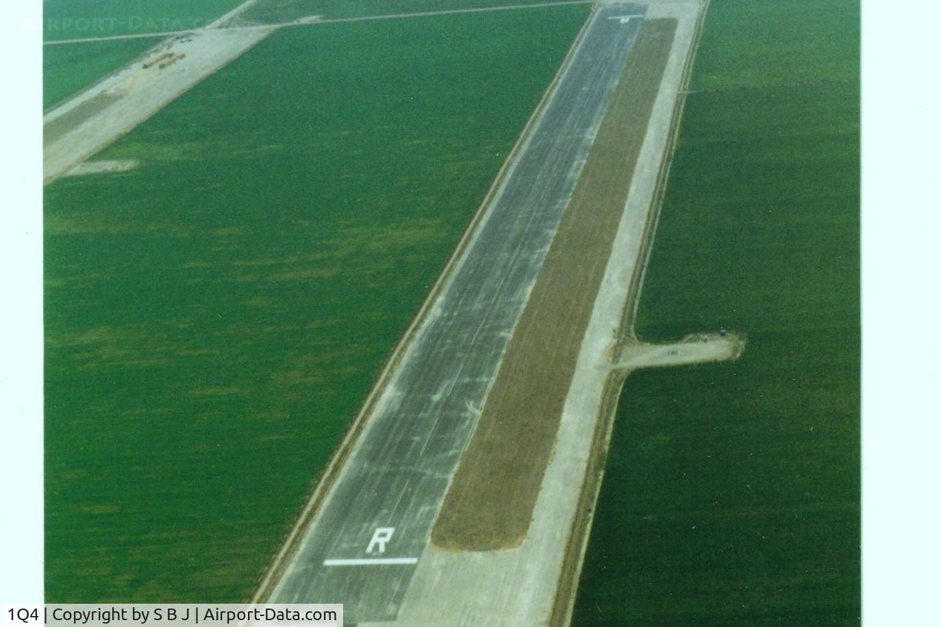 New Jerusalem Airport (1Q4) - 1Q4 when it was closed for a year due to threshold issues. Again in 1988 when filming for the Steven Spielberg movie Always.Used model planes flying through trees on fire which was part of the fire fighting scenes .They had to refinished the runway.