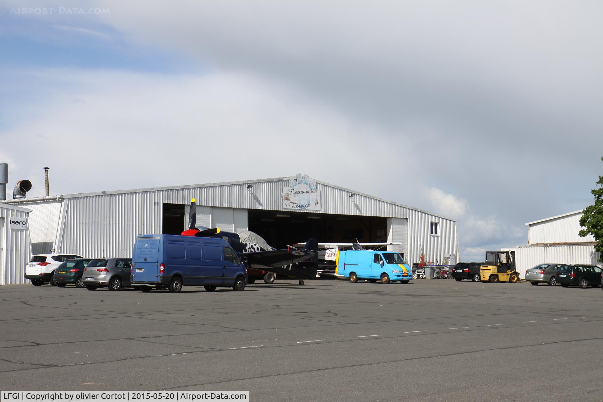 Dijon Darois Airport, Dijon France (LFGI) - Aero restauration services building