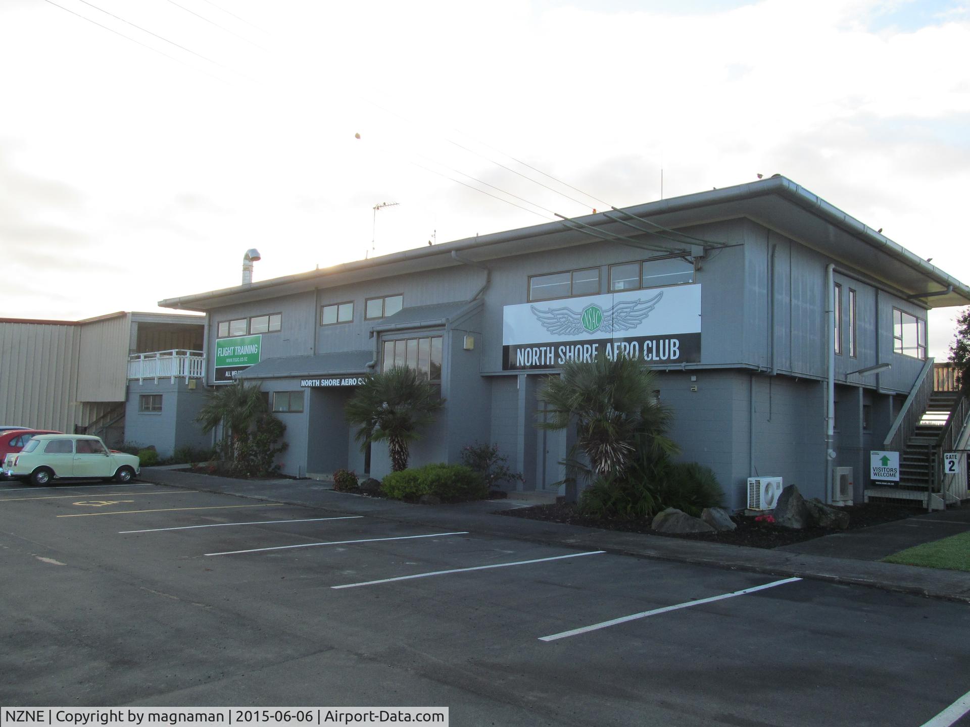 North Shore Aerodrome Airport, Auckland New Zealand (NZNE) - Flying Club Building