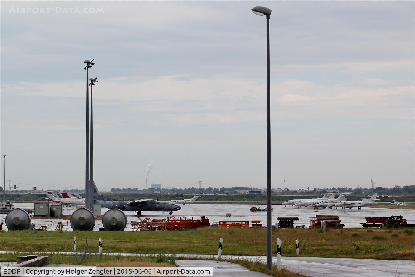 Leipzig/Halle Airport, Leipzig/Halle Germany (EDDP) - Spotter point for pics of apron 2 and of traffic on rwy 08R....
