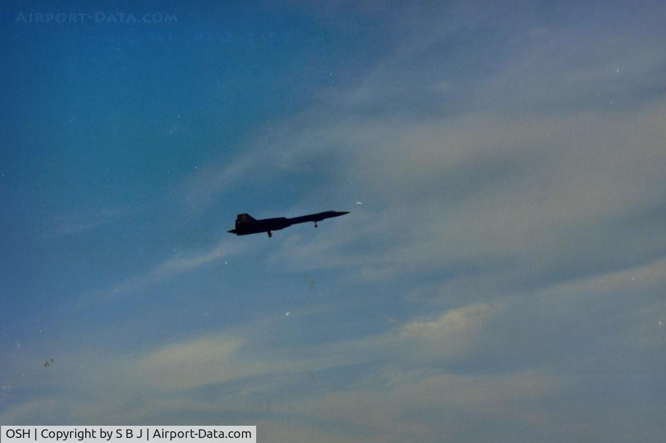 Wittman Regional Airport (OSH) - 1989 OSH flyby.