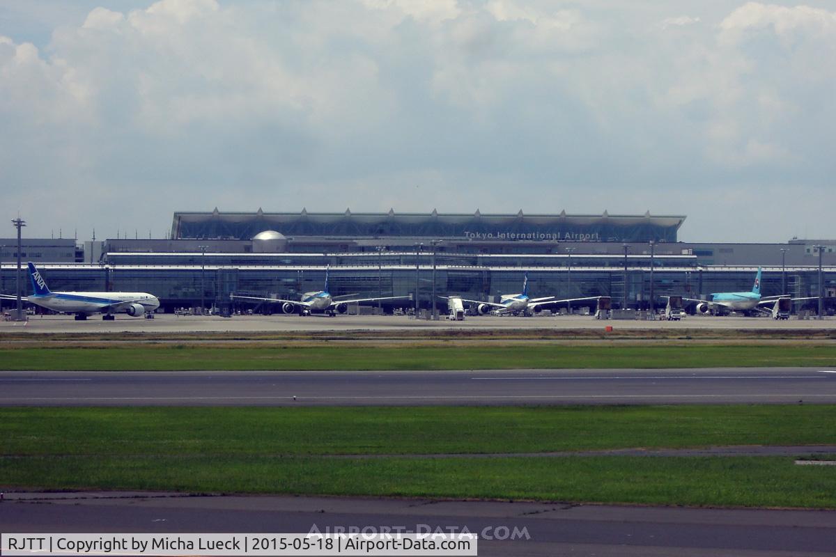 Tokyo International Airport (Haneda), Ota, Tokyo Japan (RJTT) - Despite Narita handling a huge amount of international flights, Haneda is still referred to as 