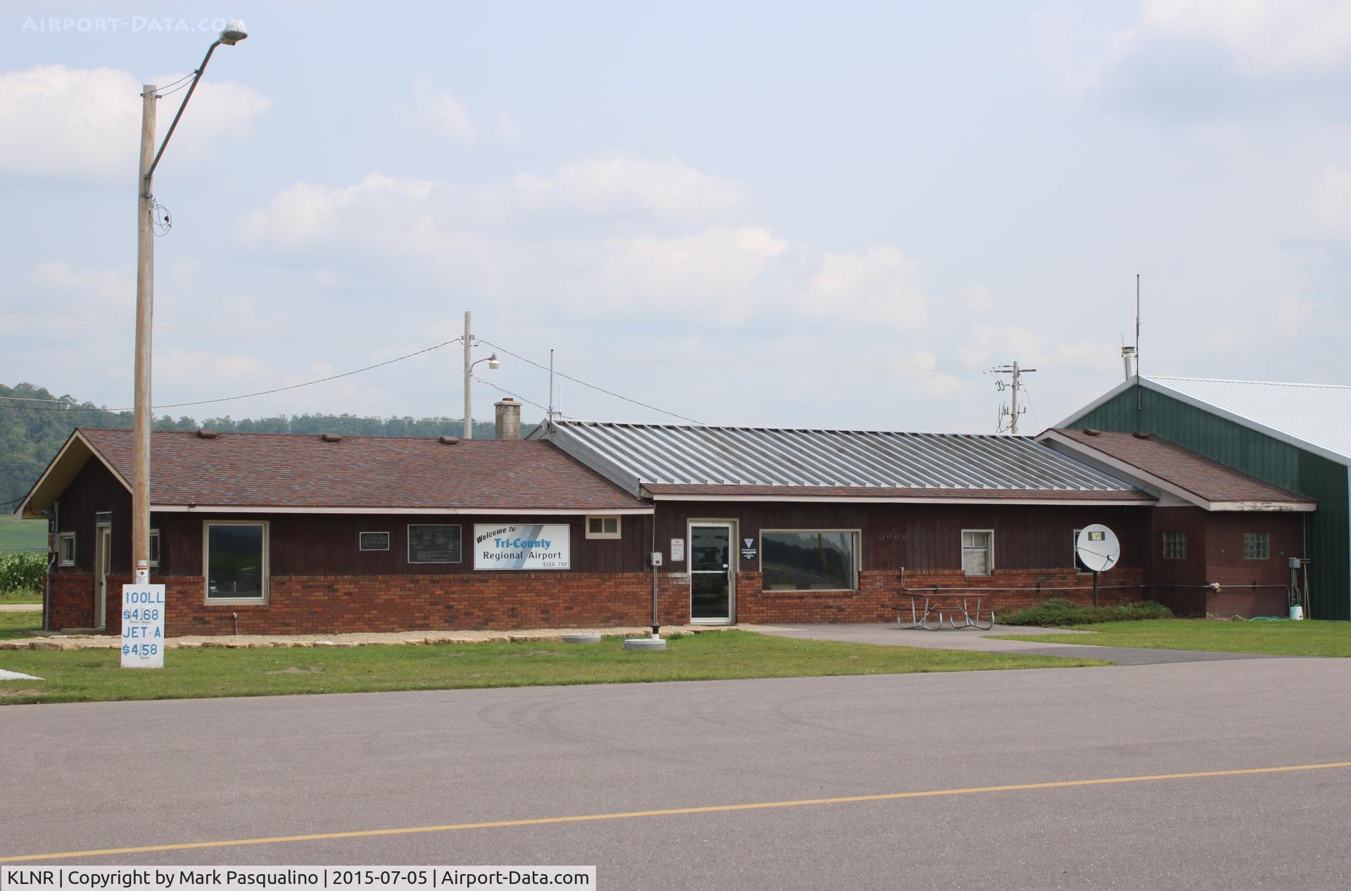Tri-county Regional Airport (LNR) - Executive Terminal