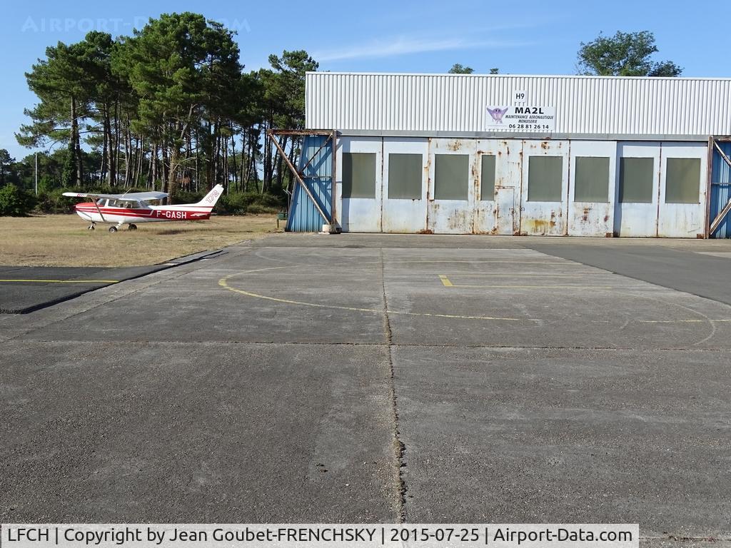 Arcachon La Teste-de-Buch Airport, Arcachon France (LFCH) - MA2L maintenance aéro