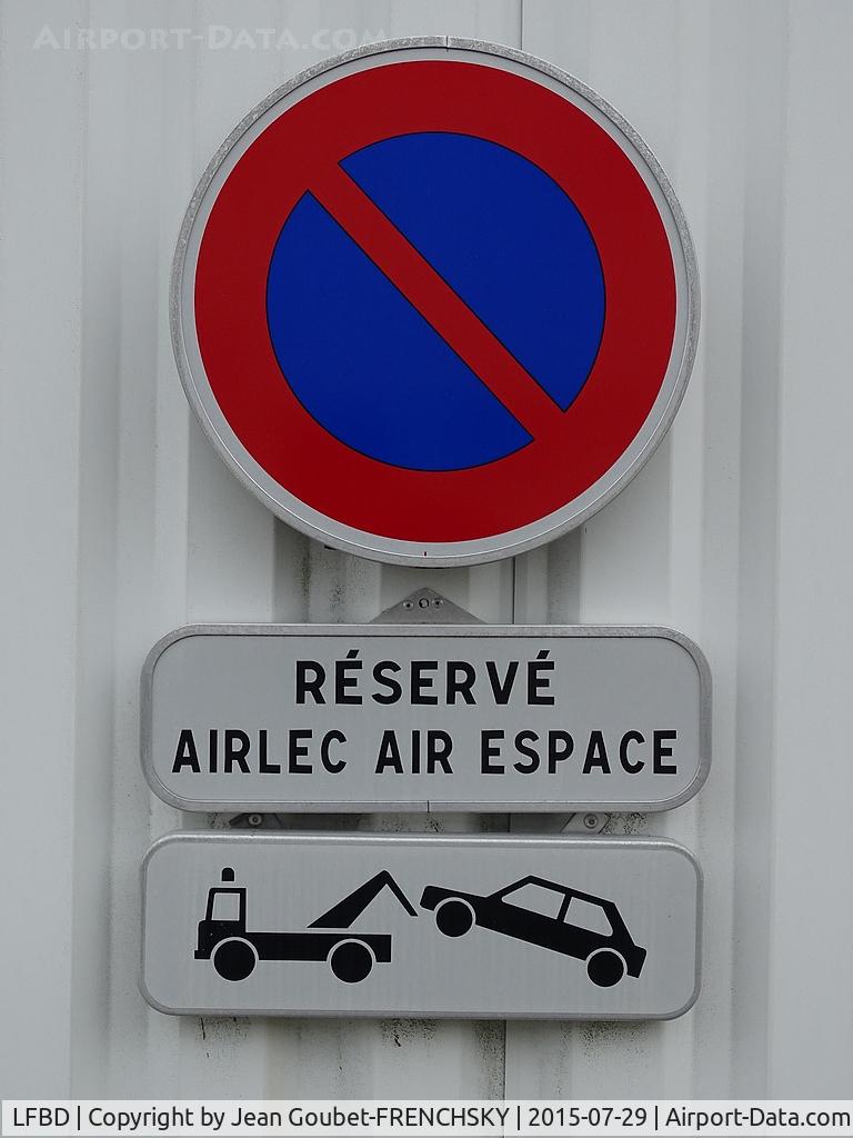 Bordeaux Airport, Merignac Airport France (LFBD) - AIRLEC parking