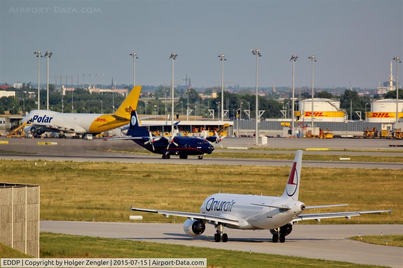 Leipzig/Halle Airport, Leipzig/Halle Germany (EDDP) - Rush hour east of apron 1...