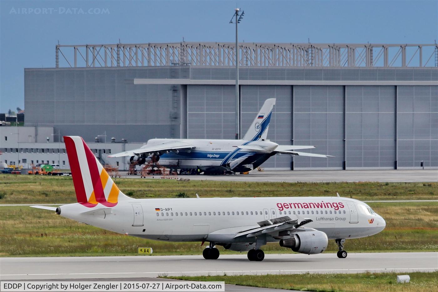 Leipzig/Halle Airport, Leipzig/Halle Germany (EDDP) - Inbound traffic on rwy 26R in sight of an AN 124 on apron 3.....