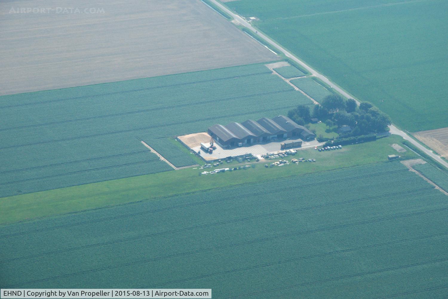 EHND Airport - The private airstrip at Numansdorp, just south of Rotterdam in the Netherlands, used to be a strip for crop spraying. Status in 2015 unknown.